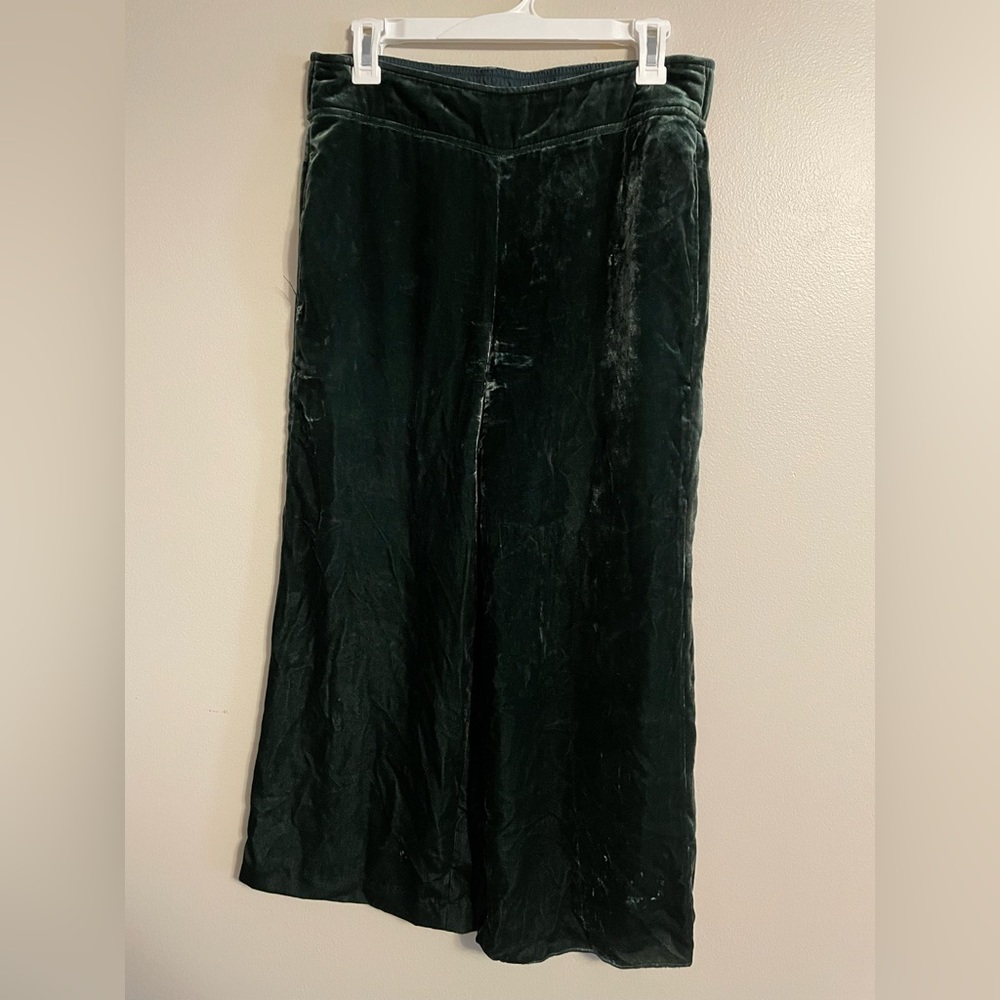 Madewell Green Crushed Velvet Gaucho Pants